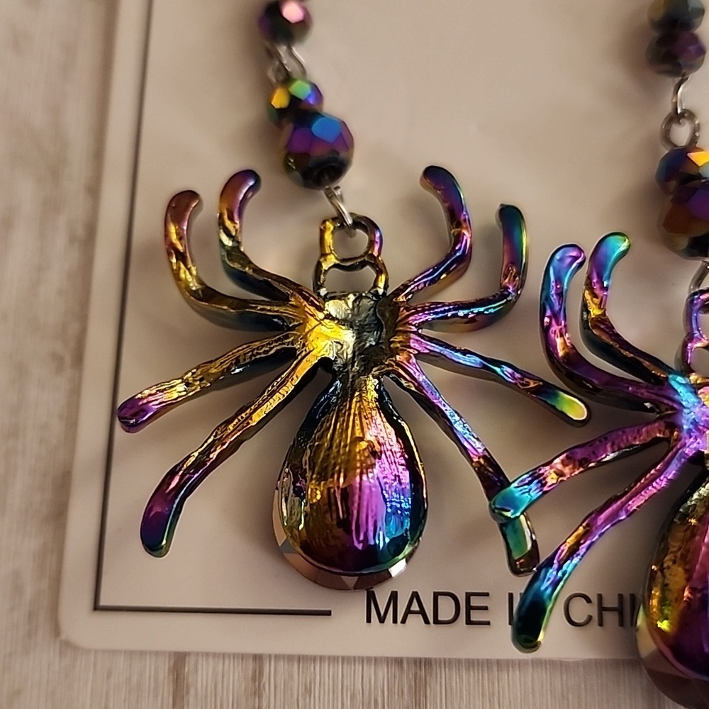 Irridescent Spider Earrings SPOOKY #2 - Picture 5 of 7